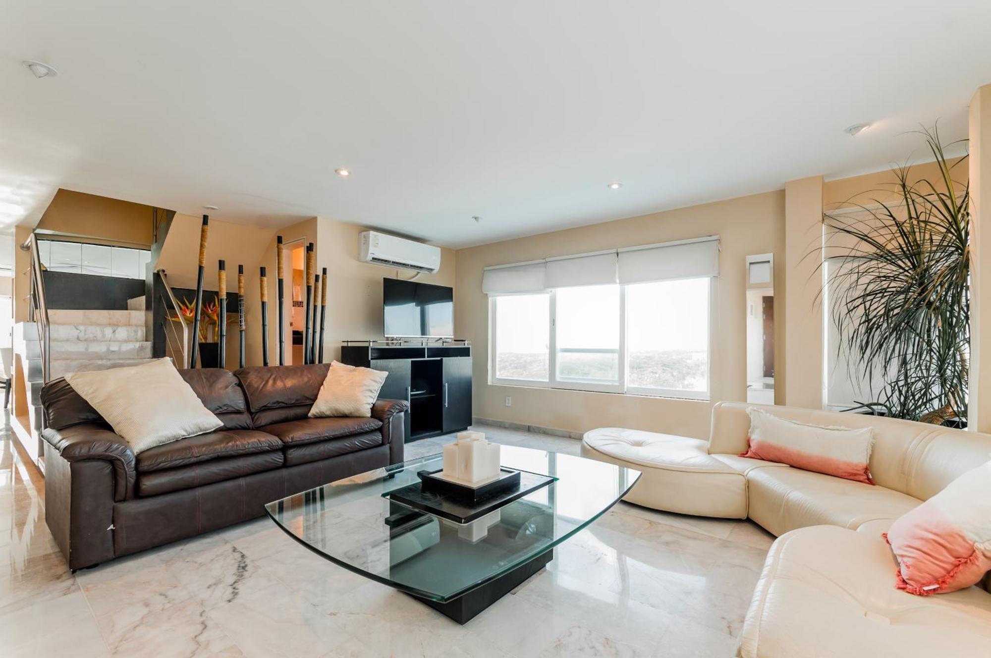 Brisas Beachfront Penthouses Cancún Buitenkant foto