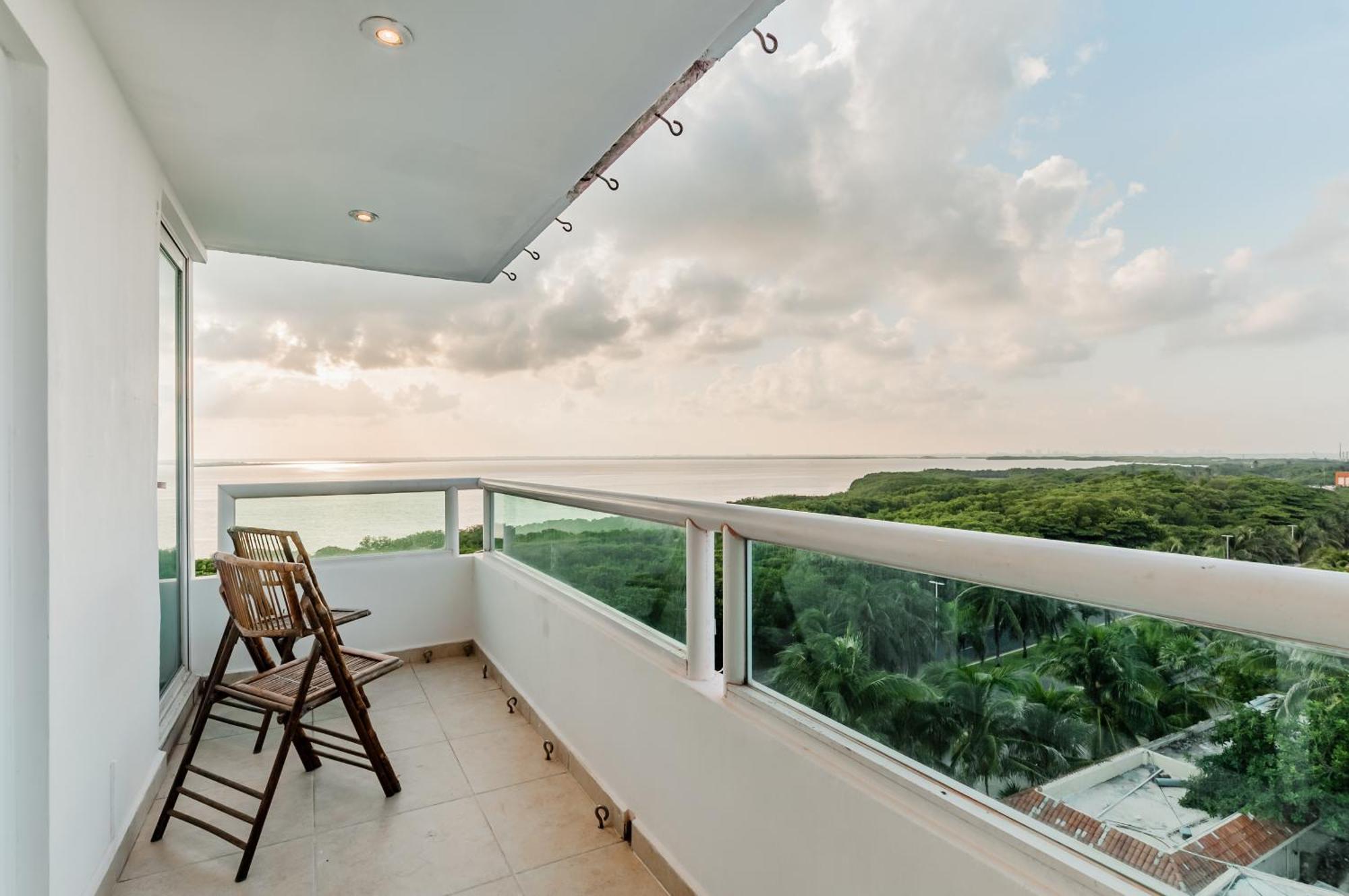 Brisas Beachfront Penthouses Cancún Buitenkant foto