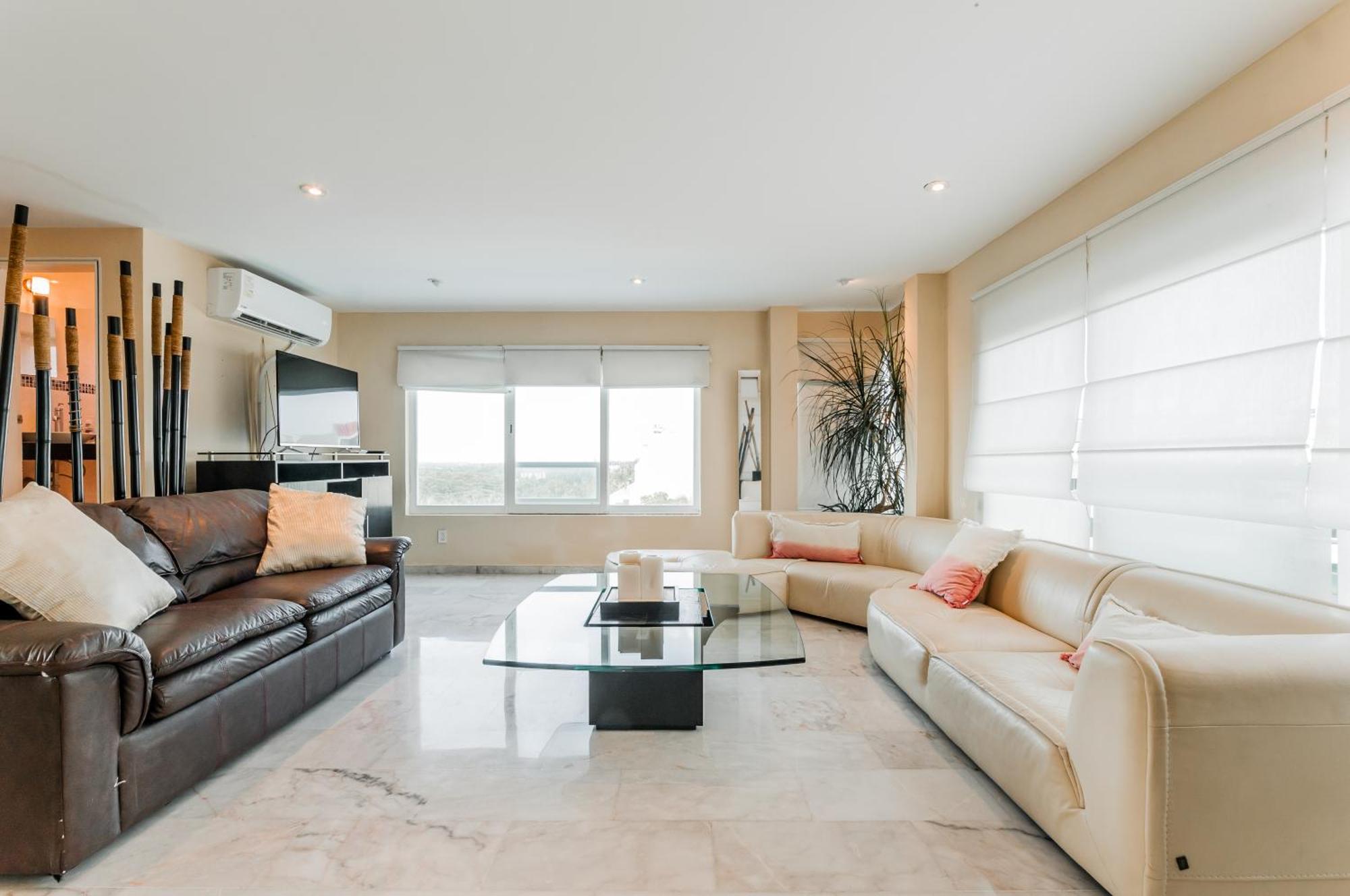 Brisas Beachfront Penthouses Cancún Buitenkant foto